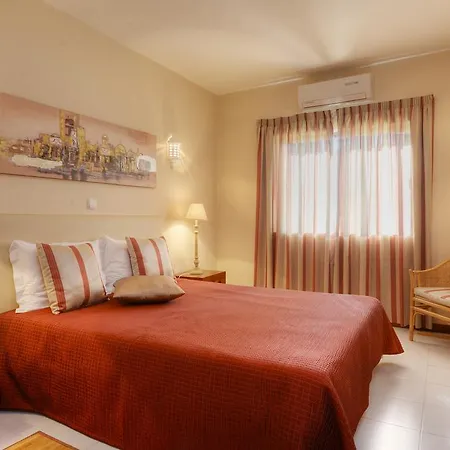 Monte Dourado Carvoeiro (Lagoa)