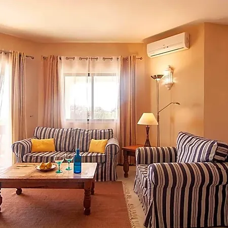 Monte Dourado Apartment