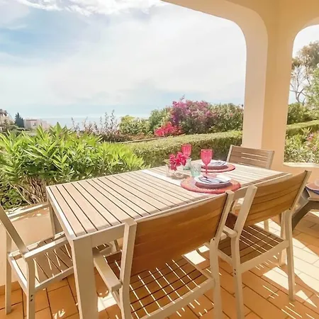 Monte Dourado Apartment *
